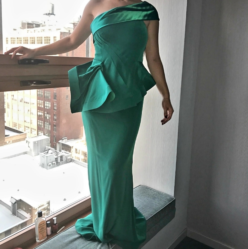 Mikael Aghal Gown